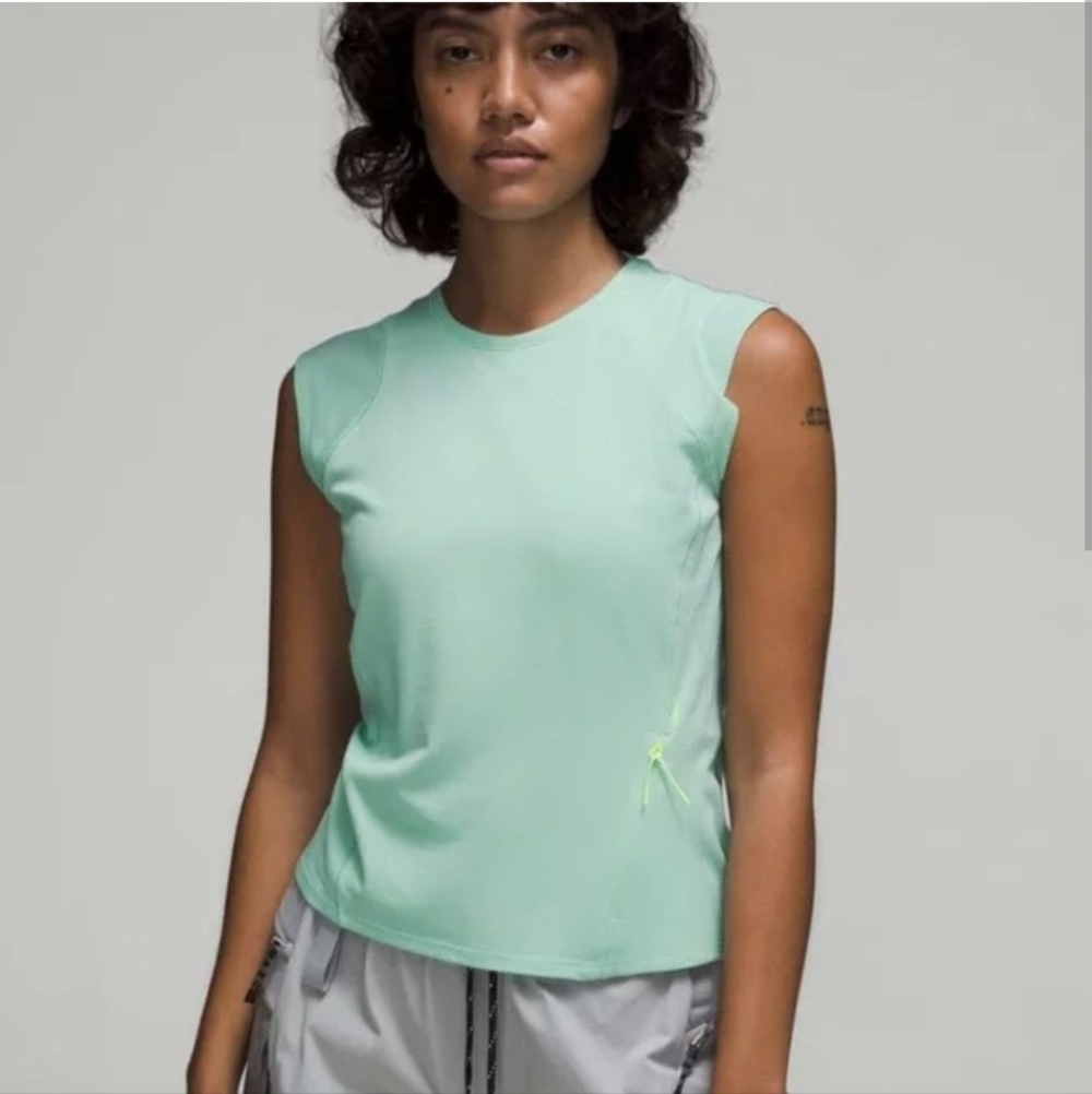Lululemon NWT Cap Sleeve Hiking Tank - Wild Mint Blue/Green sz 2